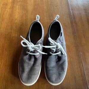 Gently worn Sanuk men’s sneakers